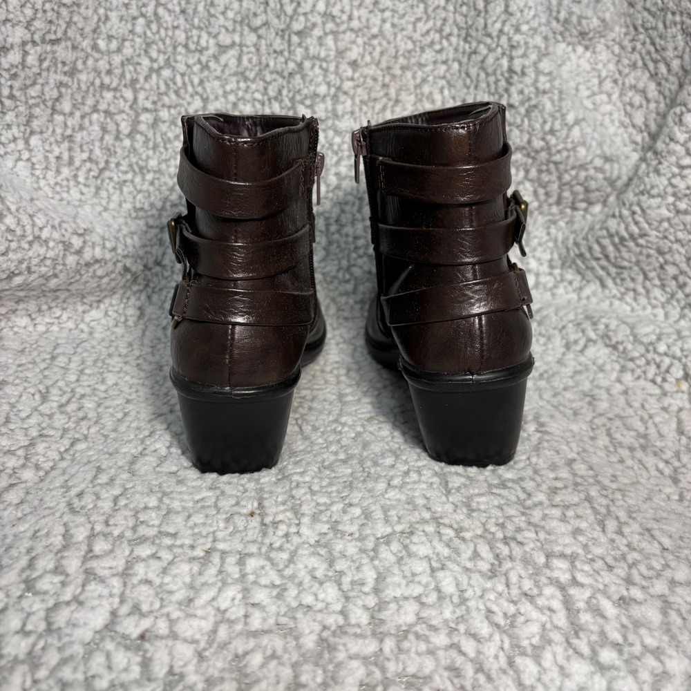 Easy Street Comfort Wave Brown‎ Ankle Boots Womens 8N Buckle Strap Block Heel - Picture 4 of 7